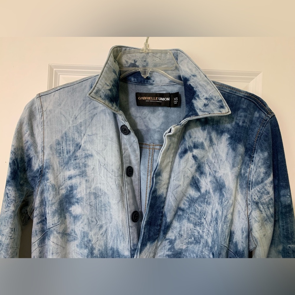 Gabrielle Union XS Tie-Dye Denim Jumpsuit NY&Co - Picture 4 of 12
